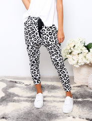 ****Preorder Item **** Mila Jogger - Leopard