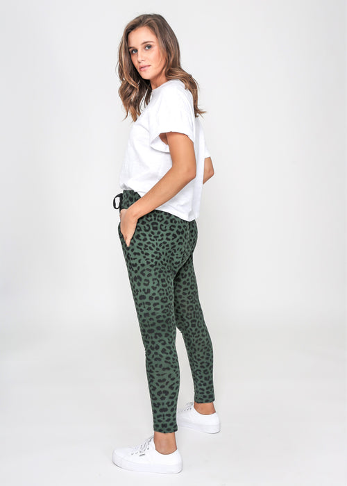 Lounge Slouchies -Green/Black