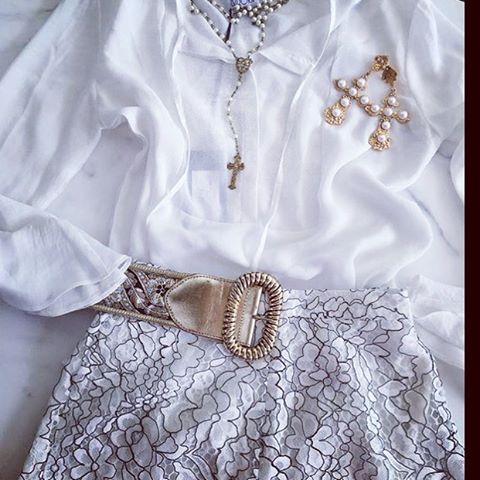 Lace Shorts-Black & white